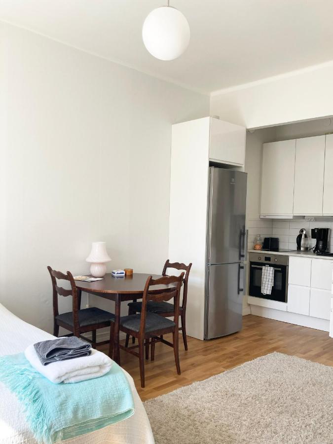 Bright One-Room Studio In The Heart Of Kallio Helsinki Bagian luar foto